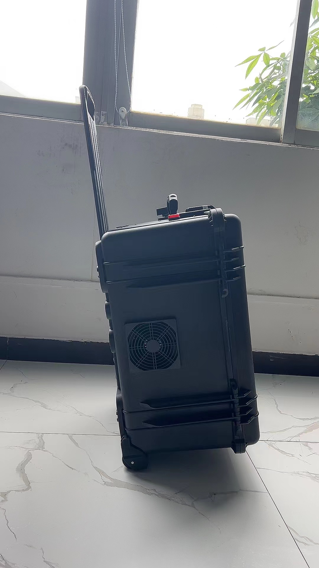 余庆手拉箱型移动通信干扰器